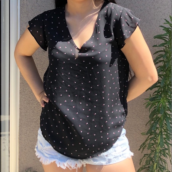 Lily White Tops - Cute black dressy shirt (SALE❗️) read description